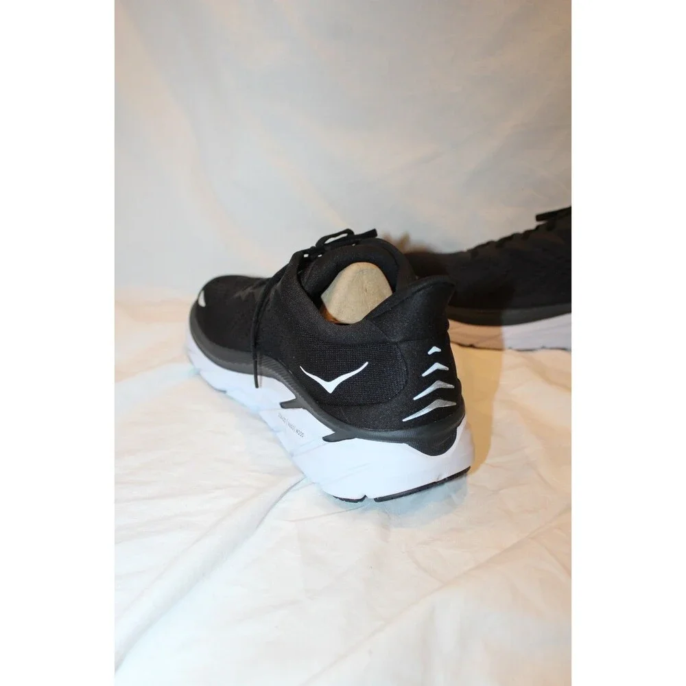NIB HOKA ONE MEN'S‎ CLIFTON 8 RUNNING ATHLETIC SNEAKERS BWHT BLACK WHITE 12